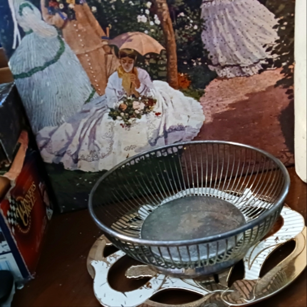 🎋VTG Italian Silver Metal Wire Basket 🧺🍇🍅🍾Size 8"×3.5",Nice Gift.🎁 🥐🌶🍍